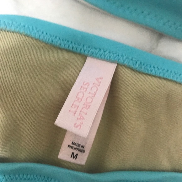 Bikini - Picture 2 of 2